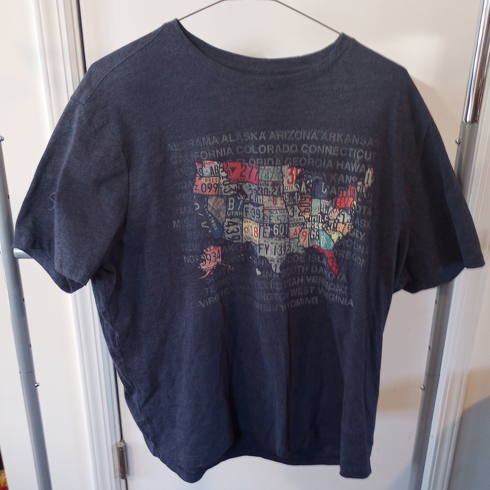 Graphic T-Shirt with USA Map Design